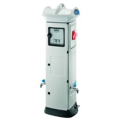 Qmc63c - Wired - Centralised Electronic Management - Double-Face Take- Off - 3 Socket Outlet 2p+e 16a 1 Socket Outlet 3p+n+e 16a - Ip56 - White