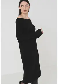Rochie midi cu decolteu pe umeri - Negru