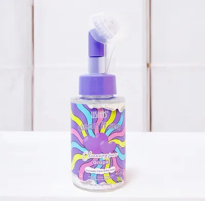 Spuma cu Perie de Silicon pentru Curatare Faciala Grape