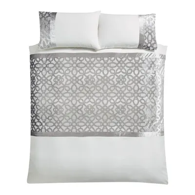 Lenjerie de pat bej-crem din catifea pentru pat dublu 200x200 cm Lattice Cut – Catherine Lansfield
