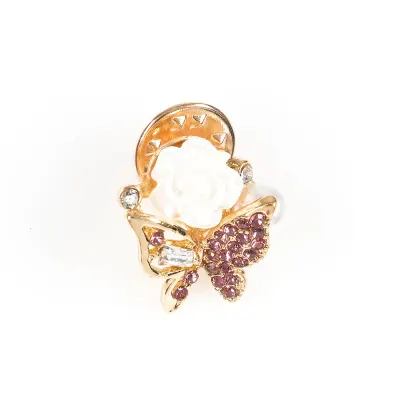 Brosa martisor fluture cu trandafir alb
