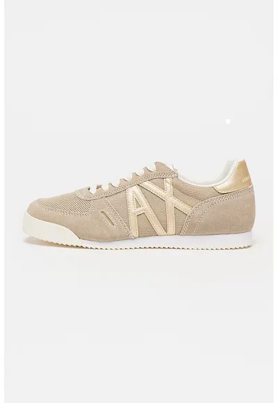 Pantofi sport de piele intoarsa cu insertii de plasa si monograma - Maro taupe deschis