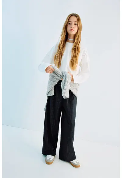 Pantaloni cu cordon in talie si dungi - Negru stins