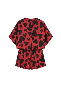 Pijama dama Jenya - rosie - satin - imprimeu inimioare - set cu pantaloni scurti