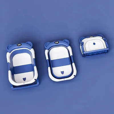 Cadita bebelusi ultrapliabila Little Mom Bear Blue, cu pernuta moale detasabila, termometru incorporat, display digital,suport cap de dus, sistem de agatare, dop pentru evacuarea apei, material non-toxic
