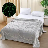 Patura Cocolino Pufoasa, Premium, cu Model Fluorescent, 200x230 cm – Confort si Eleganta de la Johny Home Pucioasa, Gri, Turnul Eiffel
