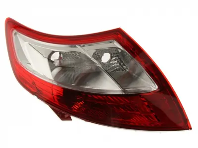 Stop tripla lampa spate dreapta (Semnalizator alb, culoare sticla: rosu) SUZUKI SWIFT 2010-2013