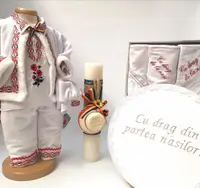 Set Botez Traditional Raul 20 a, 3 piese Botez Traditional : costumas, lumanare si trusou