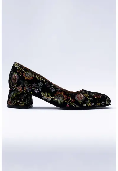 Pantofi din piele cu broderii florale - Multicolor