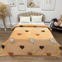 Patura Pufoasa CoCoLiNo (Fleece), 200x230cm, 240gr/mp, Bej, Inimioare - Rasfatul Perfect pentru Serile Racoroase