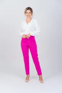 Pantaloni office cu dunga si nasturi decorativi