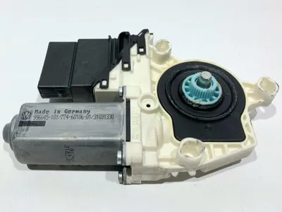 Motoras macara geam stanga spate 5K0959703A Volkswagen Touran facelift (2010-2015) [1t3]