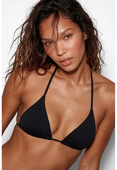 Sutien de baie cu cupe triunghiulare si bretea halter - Negru