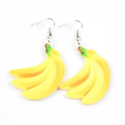 Cercei galbeni in forma de banana