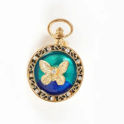 Brosa martisor cu design ceas si fluture auriu