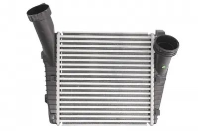 Intercooler (parte stanga) potrivit AUDI Q7; PORSCHE CAYENNE; VW TOUAREG 2.5D-5.0D 09.02