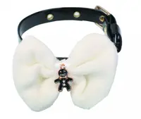 Zgarda caini, neagra, cu papion si pandantiv om de turta dulce, 25 cm x 1.2 cm