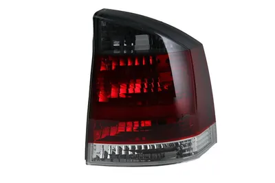 Stop tripla lampa spate dreapta potrivit OPEL VECTRA HATCHBACK/LIMUZINA 2005-2008 - (Semnalizator fumuriu, culoare sticla fumuriu)