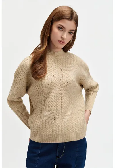 Pulover tricotat cu detalii perforate - Bej