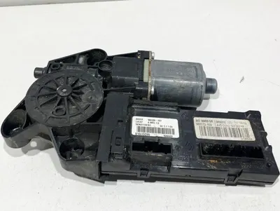 Motoras macara geam dreapta fata 807300005R Renault Megane 3 (2008-2012)