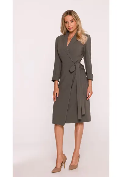 Rochie Midi - S415 Kaki Decolteu in V - Guler Sal - Maneci 7/8 - Legatura in talie - Material neted cu finisaj moale - Partial captusita - Stil infasurat - Kaki