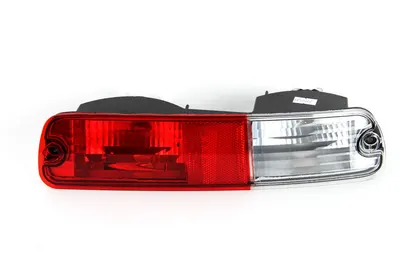 Stop tripla lampa spate stanga potrivit MITSUBISHI PAJERO OFF-ROAD 2003-2007 - ( Semnalizator alb, culoare sticla: rosu)
