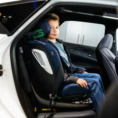 Scaun auto Kinderkraft I-Grow 2 Plus Navy 40-150 cm, cu rotatie 360, tetiera reglabila, sistem Isofix si Top Tether