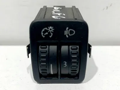 Buton reglaj faruri 5M0941333A Volkswagen Golf 5 Plus (2004-2008)