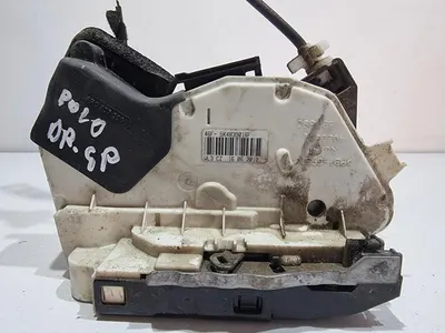Broasca usa dreapta spate 5K4839016F Volkswagen Golf 6 (2008-2013)
