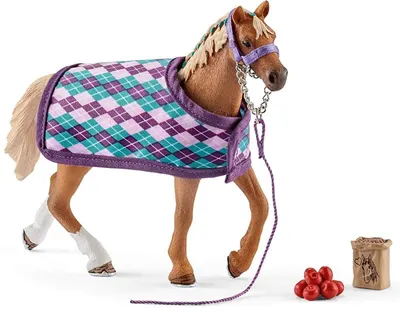Set figurine Schleich Horse Club - Cal englez de rasa cu patura