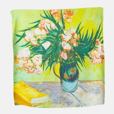 Esarfa patrata cu o singura fata imprimata cu model inspirat a dupa un tablou cu flori de Van Gogh