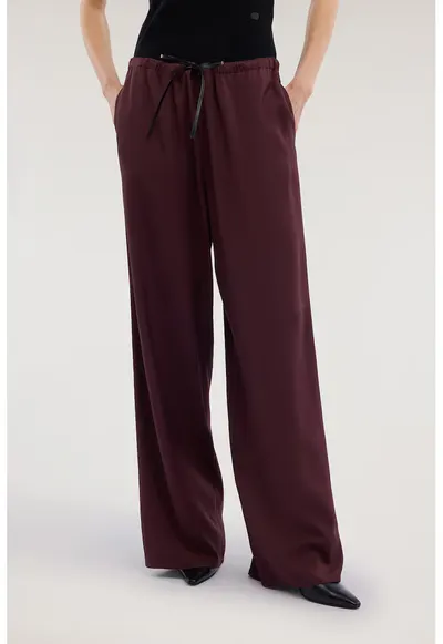 Pantaloni cu croiala ampla si buzunare laterale - Violet pruna