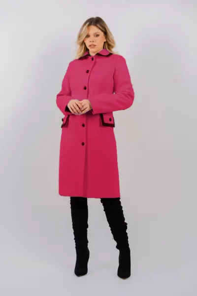 Palton dama fucsia din stofa tesuta cu broderie manuala