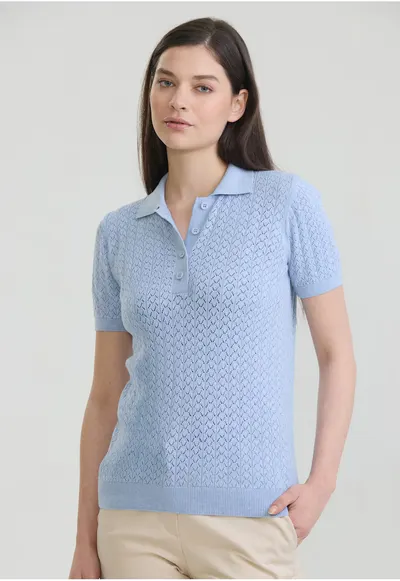 Tricou polo cu perforatii - Albastru deschis