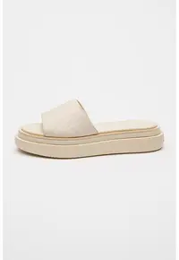 Papuci cu talpa flatform si model monograma - Alb fildes