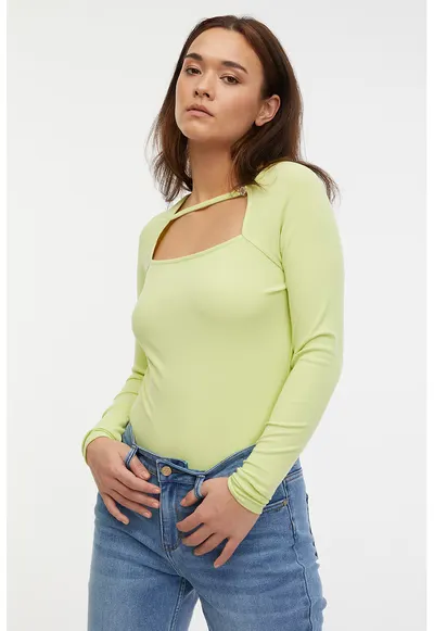 Bluza cu decupaj - Verde lime
