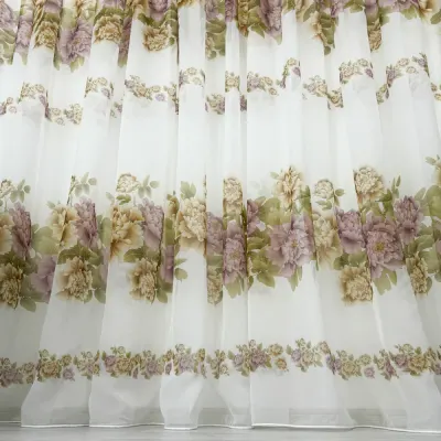 Perdea din Voal imprimat, Alb cu flori de toamna, 140cm latime x 260cm inaltime, cu rejansa pt bara