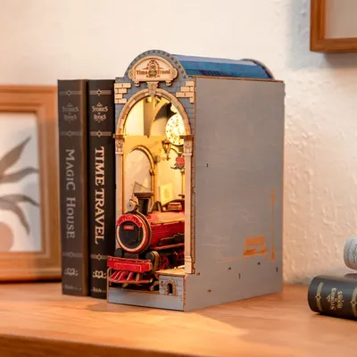 Book Nook. Puzzle 3D - Cotor de Carte DIY - Calatoria in Timp