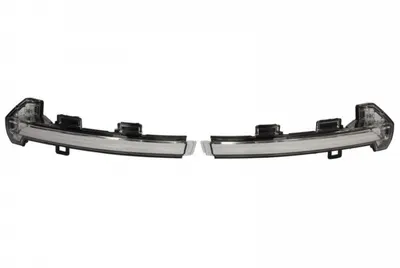 Set de lampi indicatoare Dreapta Stanga (galben, LED, dinamic; set; Versiunea WHITE) potrivit VW ARTEON, ARTEON SHOOTING BRAKE, GOLF VIII, PASSAT ALLTRACK B8, PASSAT B8 1.4-2.0D 08.14- 08.14