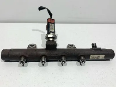 Rampa injectie 8200704212 Dacia Duster (2010-2013) 1.5 dci K9K (836) 110 cp