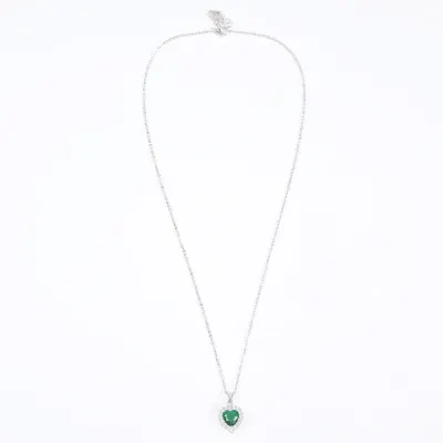 Colier argintiu elegant cu pandantiv verde in forma de inima