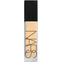 NARS Natural Matte Longwear Foundation machiaj persistent cu efect matifiant culoare DEAUVILLE 30 ml