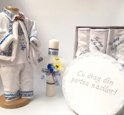 Set Botez Traditional Raul 13 a, 4 piese costumas, lumanare, cufar brodat, trusou brodat