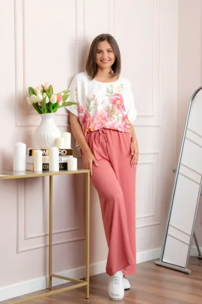 Compleu dama Deborah cu bluza vaporoasa si pantaloni largi - Roz somon