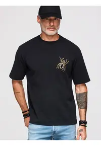 Tricou barbati loose fit cu aplicatie decorativa paianjen si decolteu rotund OM-TSCT-0277 - Negru