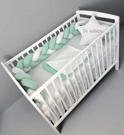 Lenjerie cu aparatoare impletita in 3, din bumbac, lungime 240 cm, cu cearsaf, paturica si perna steluta Te iubim Verde Menta PalAlb