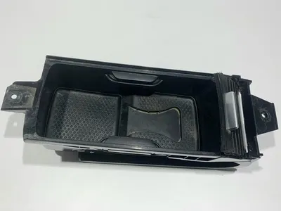 Spatiu depozitare cotiera 1K0862531A Volkswagen Golf 6 (2008-2013)