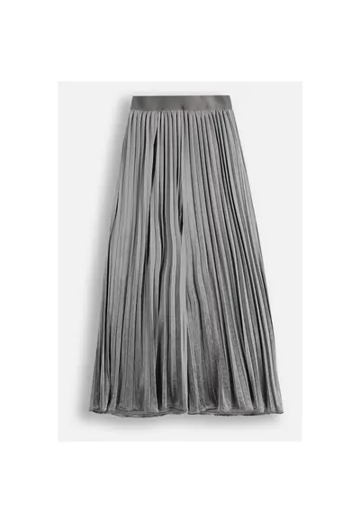 Pantaloni plisati cu croiala ampla