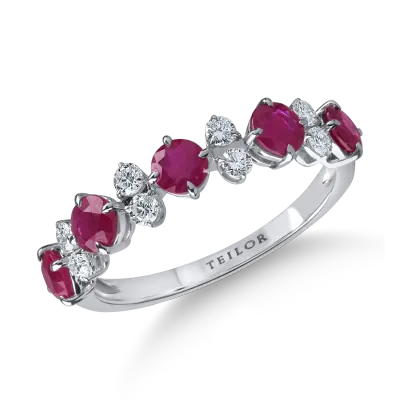 Inel din aur alb cu rubine de 1.1ct si diamante microsetting de 0.2ct