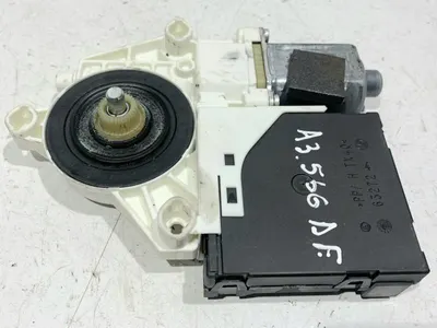 Motoras macara geam cu modul dreapta fata 8P0959802Q Audi A3 facelift (2008-2013) [8P1]